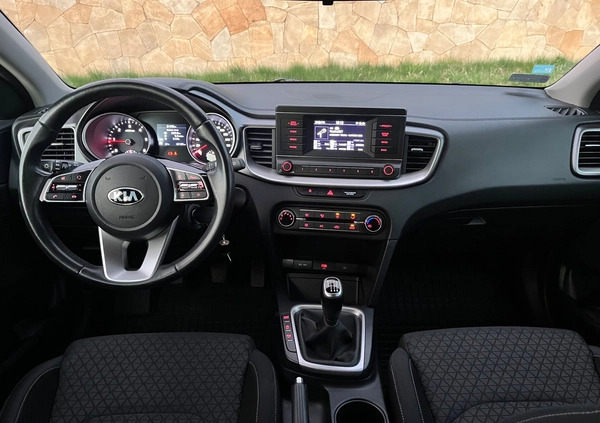 Kia Ceed cena 65500 przebieg: 63800, rok produkcji 2021 z Tarnów małe 92